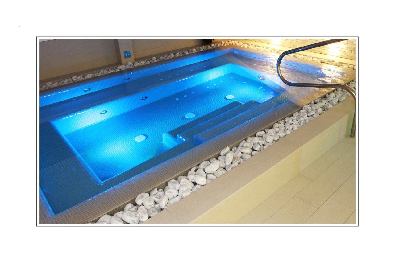 Hotel Aquila Azzurra Римини Экстерьер фото